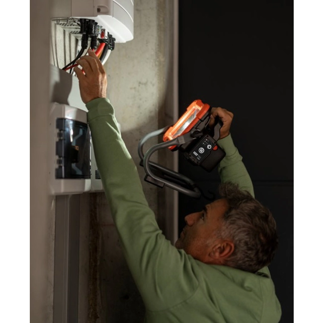 Vendita online Faro a led a batteria 21V